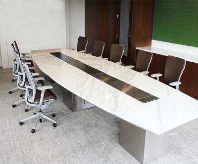 China OEM Renewable Quartz Meeting Table Stone High Quality Conference Table for sale