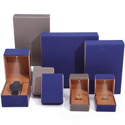 China OEM Logo Eye Catching Velvet Jewelry Packaging Set with LED Light Soft Touch Lining for sale