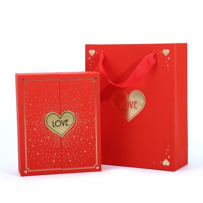 China Heart Shaped Red Rose Flower Jewelry Box Packaging For Valentine's Day Necklace for sale