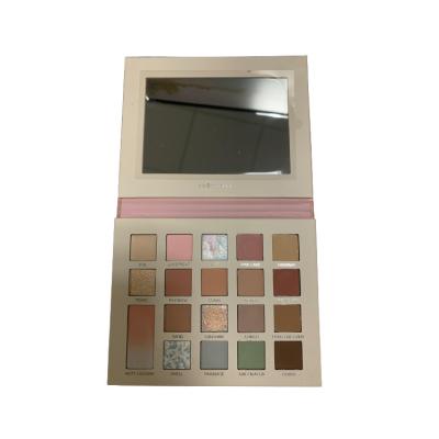 China Good Quality Silk Wholesale Customized Set Makeup Palette Eyeshadow for sale