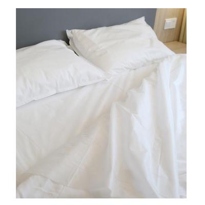 China Anti-Static Hot Selling In Chile Non Woven Disposable Travel Sheet Bedspread Pillow Case 3 And 4 Pcs Per Set for sale