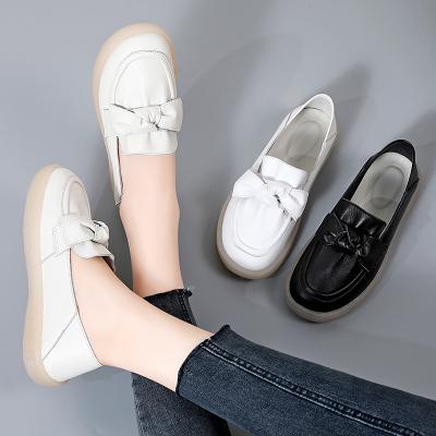 China 2022 fashion trend size 35-41 single bow leather soft leather casual shoes fall 3 color small for sale