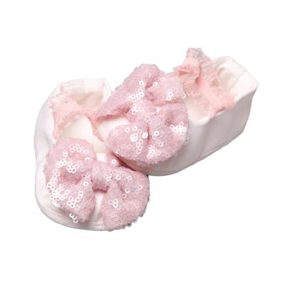 China Wholesale Anti-odor New Arrival High Quality Handmade Glitter Satin Pink Baby Shoes With New Design for sale