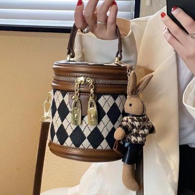 China This year's popular small bag fashion niche female cross - body bag texture diamond check bucket bag for sale