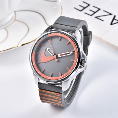 China New 2021 Hot Sale Water Resistant Mens Womens Ladies Quartz Wristwatches General Silicone Sports Brand Luxury Sports Watch for sale