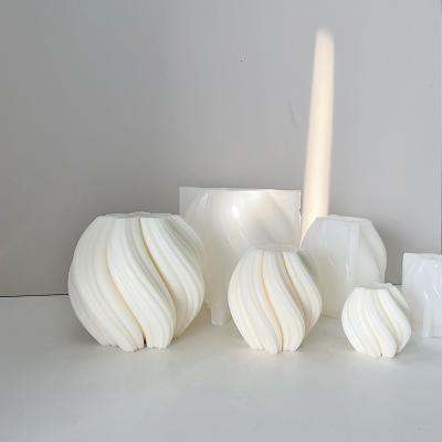 China Disposable Home Decor DIY Subtract Art Column Modern Candle Silicone Mold 3D Rotating Wave Candle Mold for sale