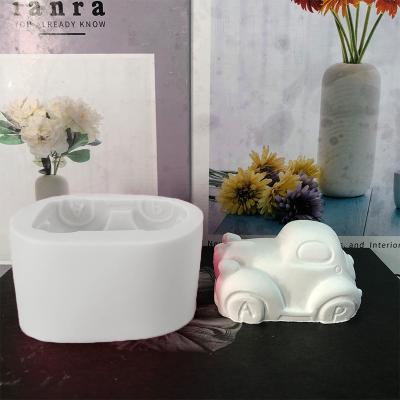 China 2021 Handmade Silicone Bakeware 3d Viable Car Shape Mold For Silicone Cake Baking Mold for sale