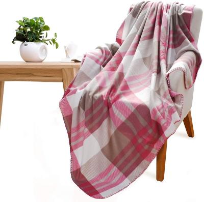 China PORTABLE Printed Fleece Blanket Christmas Plaid Throw Blanket 1 Ply Travel Blankets for sale