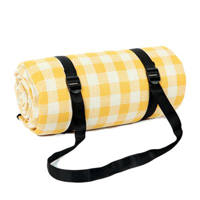 China Extra Large PVE Portable Lightweight Waterproof Outdoor Camping Beach Acrylic Picnic Blanket 200 x 200cm for sale