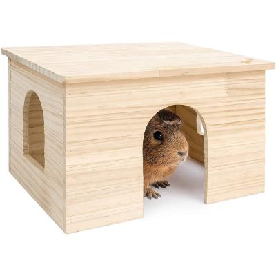 China Breathable wooden cabin with window chinchilla and guinea pig hut for sale