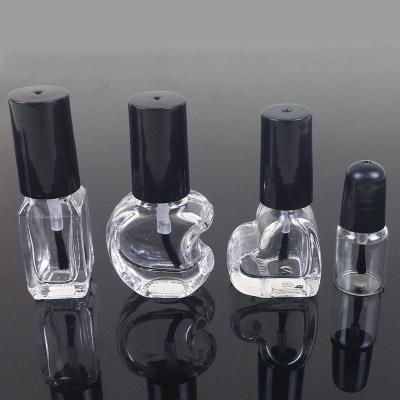 Chine 2ml 3ml 4ml 5ml apple heart and mandy design empty nail polish bottle for Cosmetics Packaging Nail Bottles à vendre