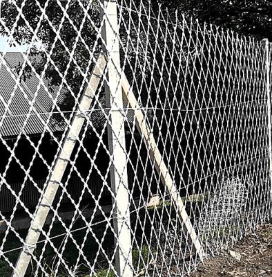 China Road Welded Razor Barbed Wire Galvanized Concertina Wire Mesh Panels Razor Wire Fence for sale