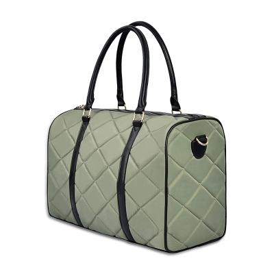 China Fashion Quilted Nylon Green Travel Handbag Shoulder Bag Weekender Travel Duffel Bag for sale