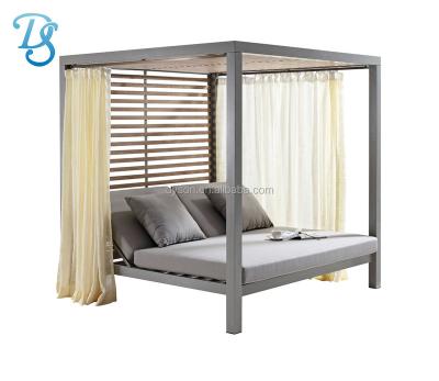 China Modern most popular outdoor furniture rattan daybed with canopy sun bed lounge rattan bed wicker hut no curtain for sale