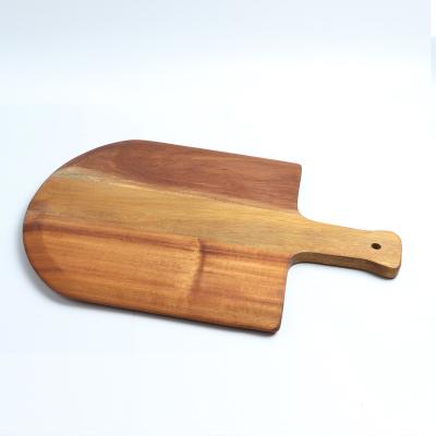 China CLASSIC Acacia Wood Cutting Board with Handle Pizza Serving Boards for Cheese Fruit Meat Vegetable for sale