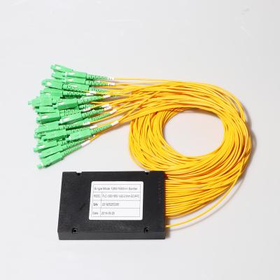 中国 FTTHのためのSCのコネクターが付いているFTTB/FTTH SC/APCのコネクターのABS箱1*8 1*16 1*32 2*8の繊維光学PLCのディバイダー 販売のため