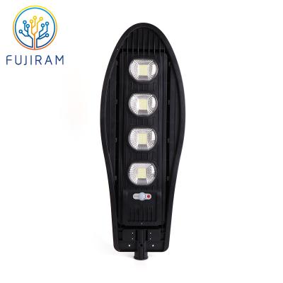 China Super Power Commercial Power Street Road High Brightness 100W 150W 200W Outdoor Led Lamp Housing Integrated Solar Panel Street Light for sale