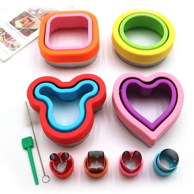 China Disposable Stainless Steel Vegetable Heart Round Square Slicer Kit Lunch Box Sandwich Cutter Cutter Fruit Cookie Stamp Set for sale