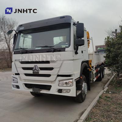 China TRUCK CRANE Truck Mounted Crane Sinotruk HOWO 6x4 Heavy Duty Truck Mounted Crane 6X4 Truck Crane for sale