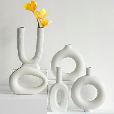 China Nordic Newcomer Home Decor Contemporary Unpainted White Ceramic &Porcelain Modern Vases for sale