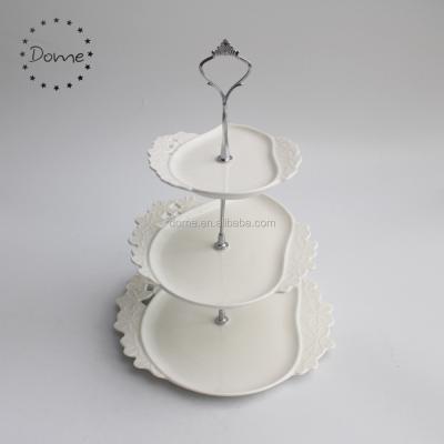 China Wholesale Viable White Cupcake Stand Floral Design Cake Dessert Stand 3 Tiers Ceramic Serving Tray Cake Stand for sale