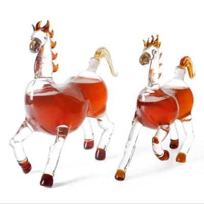 China Eco-friendly Recyclable Transparent Wine Bottle Horse Shape High Borosillcate High Transparency Glass Cheap Wine Bottle for sale