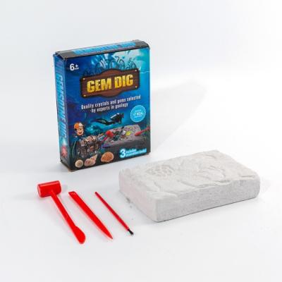 China Funny Fossil Excavation Dig Educational Kid Toys Factory Kids DIY Excavation Kit Toys Gemstone Kit for sale