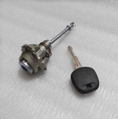 China Practice lock cylinder hot sale car door lock for TOYOTA door lock overbearing core for sale