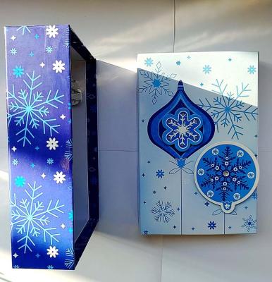 China Beautiful Recycled Materials Design Christmas Cardboard Paper Advent Calendar Packaging 3D Gift Box for sale