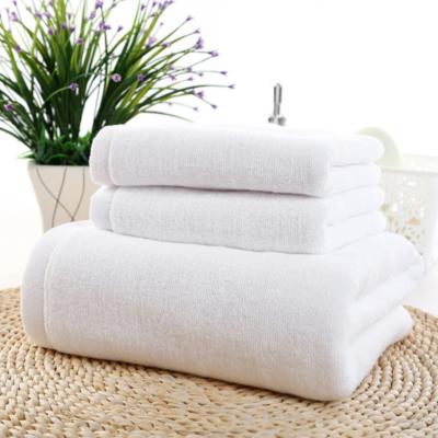 China Wholesale Compressed Count Hotel Single Yarn 100% Cotton White Color Bath Towels for sale