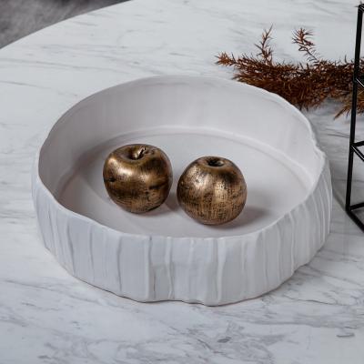 China Large Serving Tray Modern Home Decor Chocolate Round Food Decorative Dish for sale