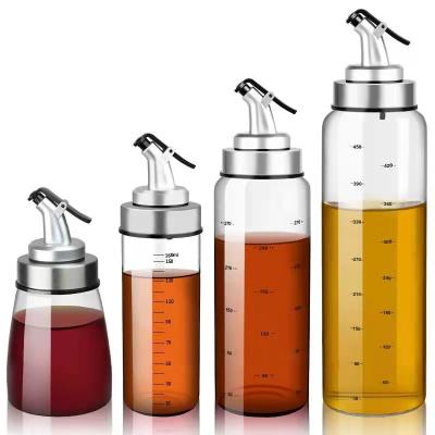 China High Quality Freshness Preservation 300ml Sauce Dispenser 500ml Borosilicate Glass Oil Jar Glass Bottle With Large Pourer for sale