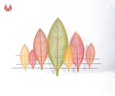 China YINFA Classic Innovative Modern Trendy Color Leaf Home Decoration Metal Wall Art Hanging For Indoor Outdoor Decor for sale