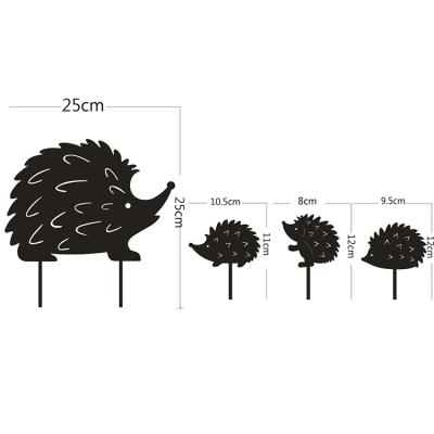 China New Arrival Elegant Iron Decoration Hedgehog Landscape Metal Opens Decoration Stake Garden Ornaments for sale