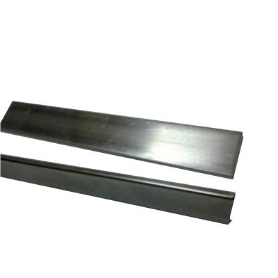 China Structural Steel Bar 303 Stainless Steel Flat Bar 40*6mm Punched for sale