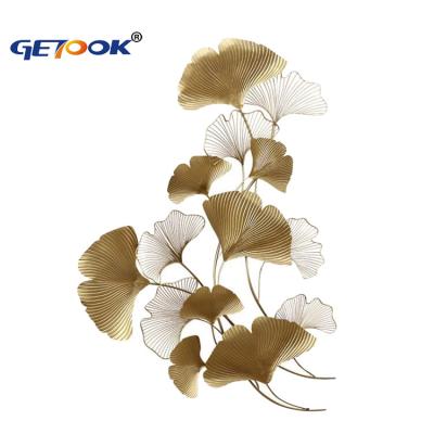 China Minimalist Home Decor Metal Ginkgo Leaf Wall Hanging Gold Decor with Gold Frame Art Wall Sculpture for Living Room, Office, for sale