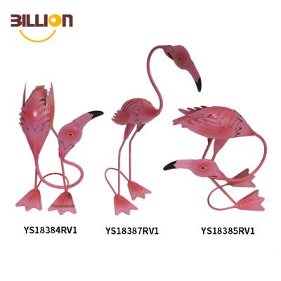 China Modern Flamingos Garden Sculptures Metal Statues And Birds Outdoor Yard Art For Home Patio Lawn Pond Flowerbed for sale