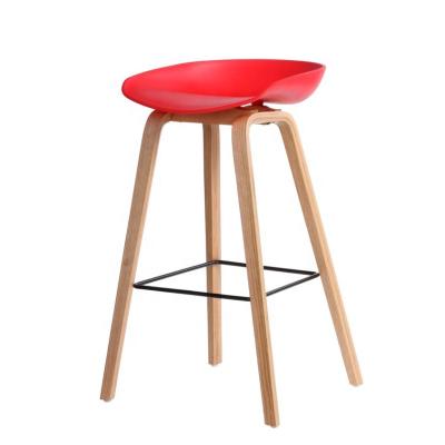 China Contemporary Wholesale Durable Wooden Legs PP Seat High Leisure Bar Stool Chair With Footrest for sale