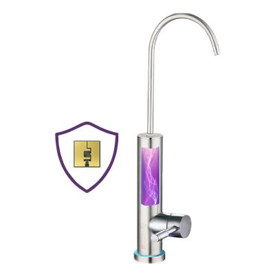 China UV Led Kitchen Water Purifier Faucet Sink Faucet Water Filtration System Chip Water Disinfection Purifier Faucet UV Single Lever Faucet for sale