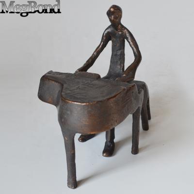 China Europe Cast Antique Metal Musician / Pianist Bronze Statue For Home Decor for sale