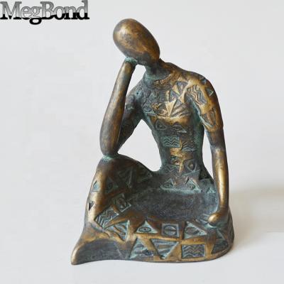 China Modern Europe Small Cast Bronze Thinker Statue For Study Decoration for sale