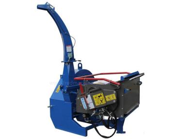 China PTO Drive 7 Inch Wood Chipper High Performance With Hydraulic Oil Tank for sale