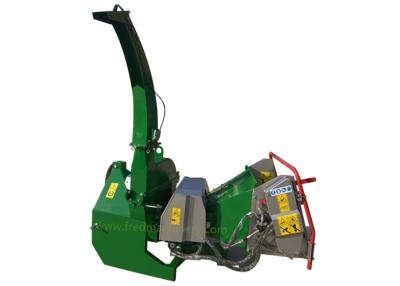 China Hydraulic 7 Inch Wood Chipper With 360 Degrees Adjustable Discharge Chute for sale