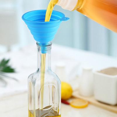 China Food Grade Viable Silicone Collapsible Funnel Small and Large Kitchen Instruments Collapsible Funnel for Liquid/Powder Transfer for sale