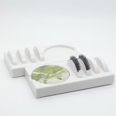 China Plastic Eyelash Grafting Assistor Lash Extension Wick Glue Holder Tray Tool for sale