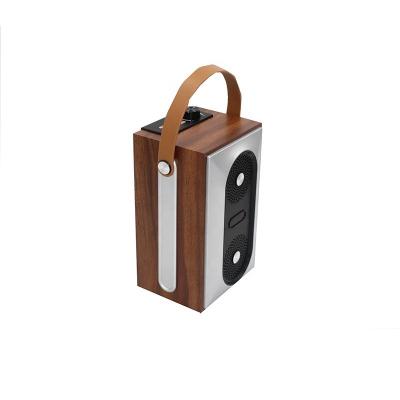 China Portable Wooden Wooden Stereo Speaker Dolby Retro Digita Stereo Speaker With FM Radio Microphone for sale