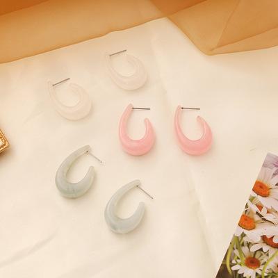 China Wholesale U Shaped Fashion Designer Earrings Women Jewelry New Color Resin Punk Multi Earrings for sale