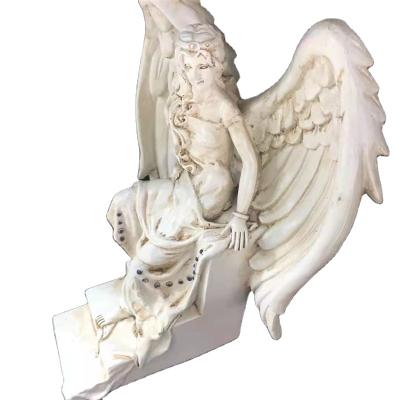 China Resin Delicate China Angel Girl Wholesale Resin Carving Angel On The Steps Status For Table Decoration for sale