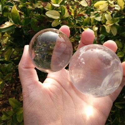 China Clean Clear Quartz Crystal Stone Sphere Ball Healing Magical Natural Healing Custom Wholesale From China for sale