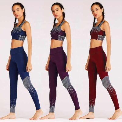 China Antibacterial Elastic Top Bra Joggers Gym Gaiters Sports Fitness Yoga Seamless Set for sale